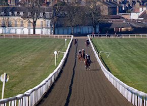 LEGEND OF DUBAI sheds his maiden tag at Ffos Las