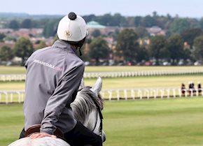 JAHOORI goes one better than last time to triumph at Ffos Las