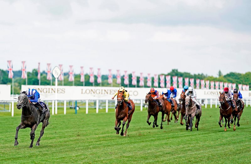 Khaloosy leaves the field in his wake in the Britannia Stakes (Heritage Handicap) to provide a treble for Varian Stable