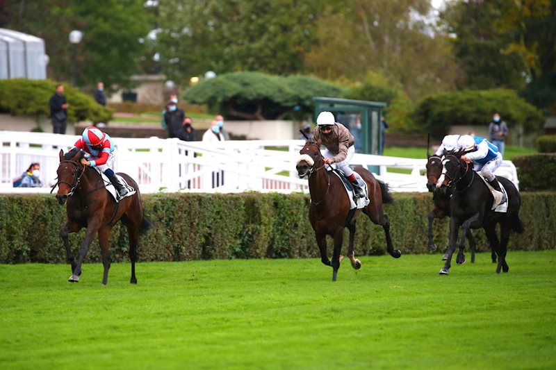 Mickael Barzalona has time to take a long behind him as Believe In Love streaks clear of her rivals at Saint-Cloud